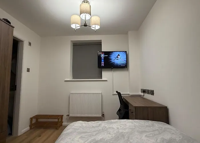 Modern En-suite Near Oxford Rd & Centre