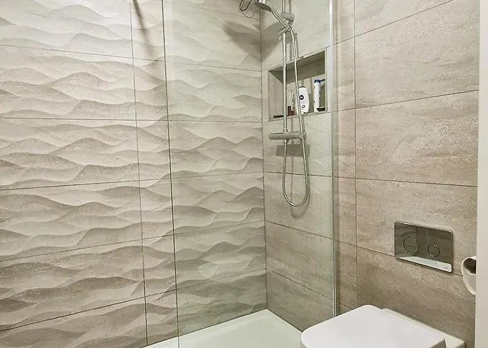 Also In Chorlton & Close To Everything Apartamento