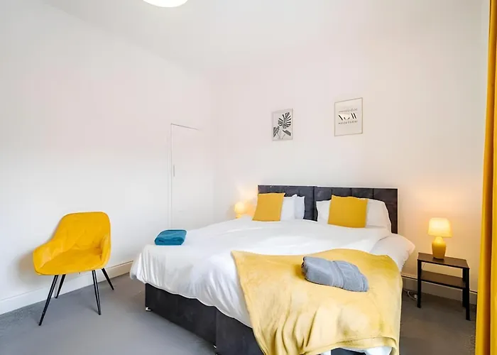 Etihad Stadium - Spacious Stay, 5 Mins To Stadium Μάντσεστερ