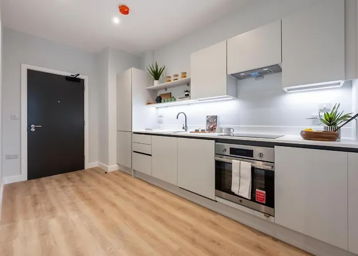 Bluebird The Claymore * 맨체스터