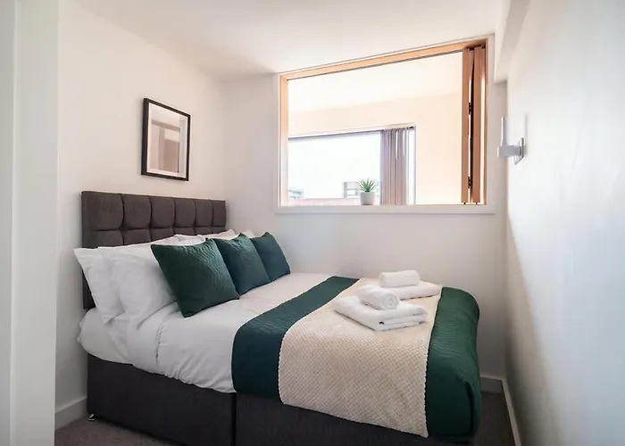 Modern And Quirky 2 Bed Flat In Mánchester