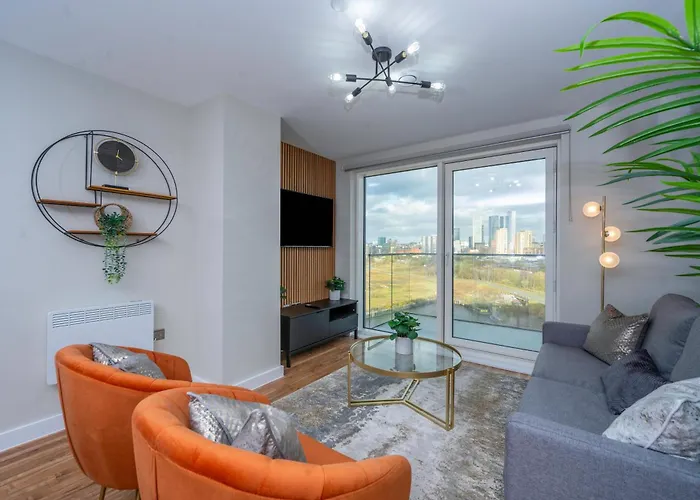 Apartment Luxury Waterfront 2br - Free Gym Access & Parking