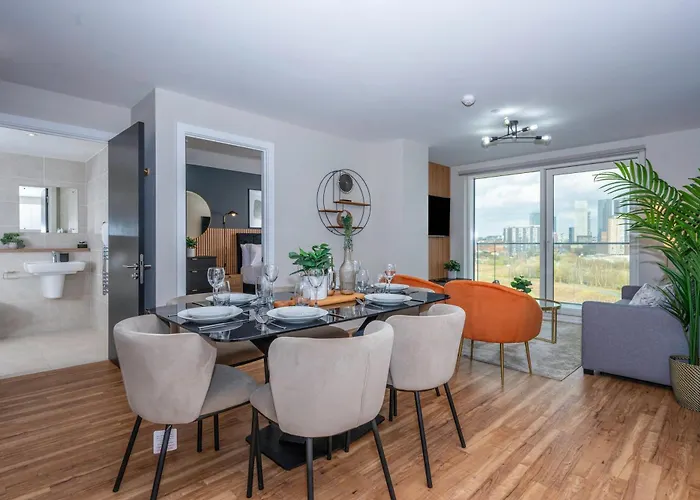 Luxury Waterfront 2br - Free Gym Access & Parking Apartamento *