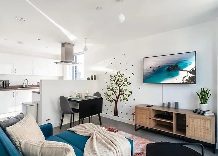 Beautiful 1 Bed - Views *