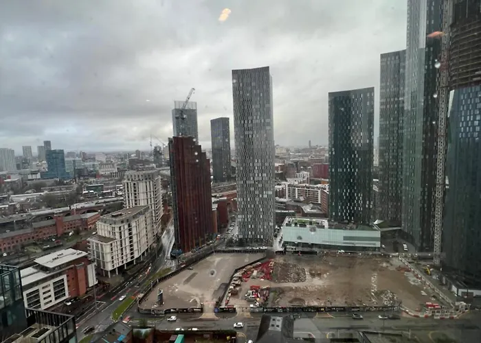 Lux Deansgate Multi Story * Manchester