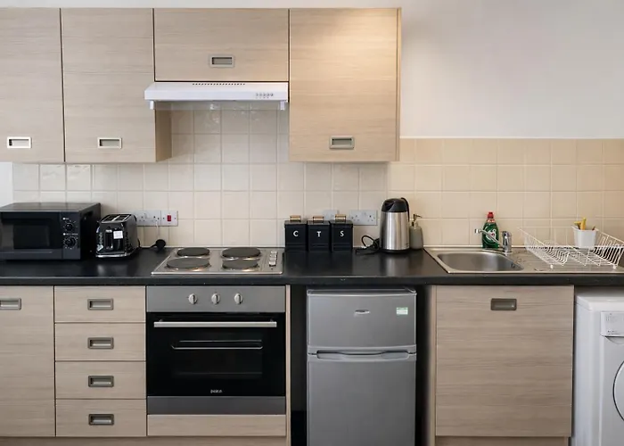 Modern 1 Bed Ideal For Long And Business Self Check-in Parking 5 Min Walk To Old Trafford 맨체스터