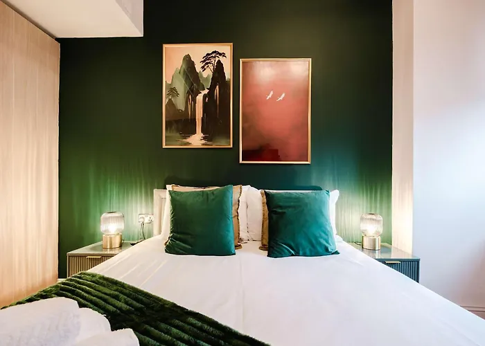 Spacious Location For Families Walk To Apartamento