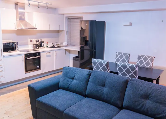 Apartamento Whole Two Bed, One Bedroom With Riverside View - Secure Parking - Close To Centre And Old Trafford