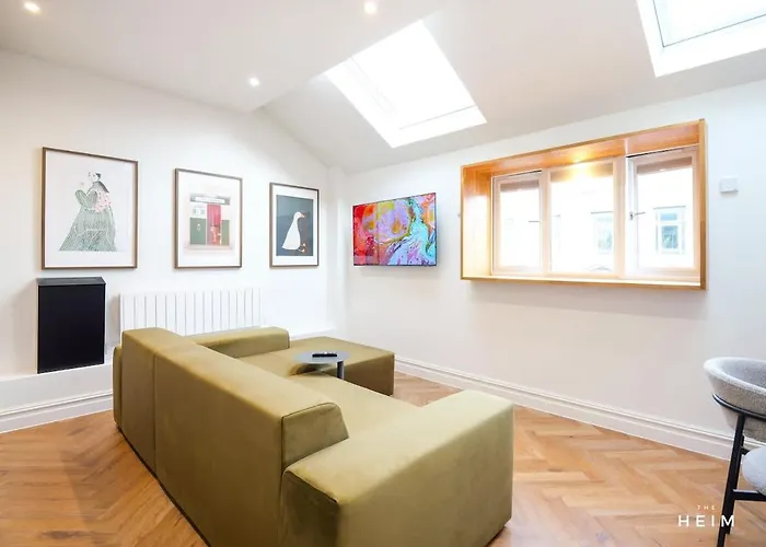 Shuttle At The Heim Manchester