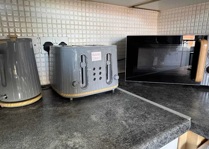 Apartamento Charming 2-bed In M16 *