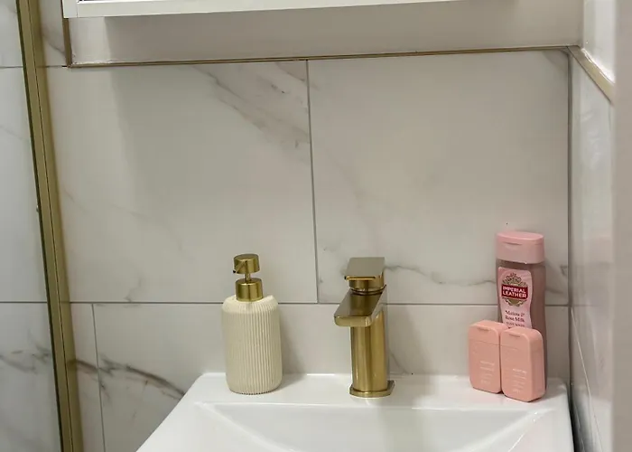 Flat In 10 Mins From Centre Lägenhet