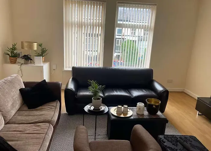 1-bed Sleeps 4 Old Trafford Nearby Манчестер