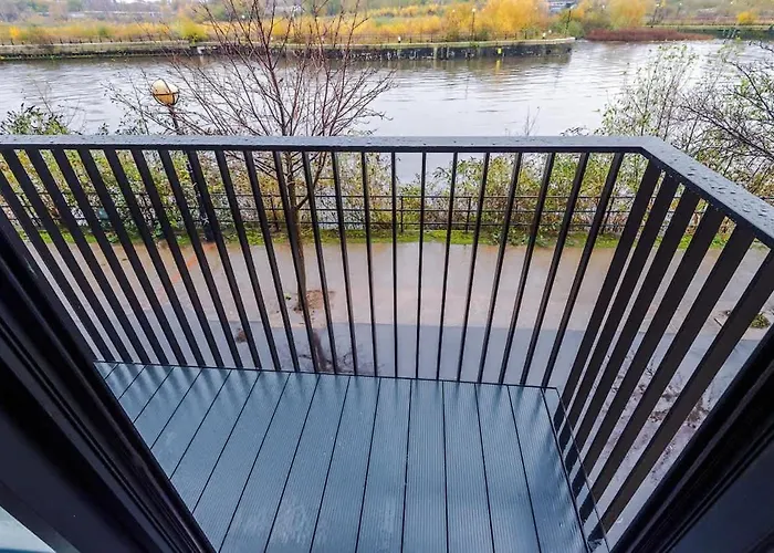 Cosy 1br Near Media & Centre Apartament