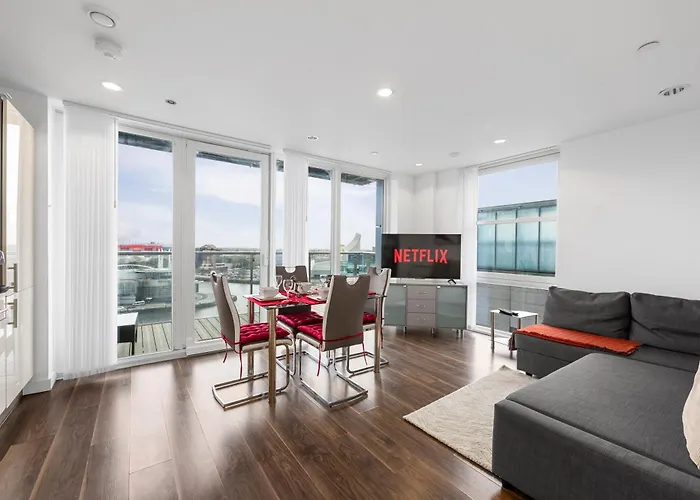 Waterfront Panorama - 2br + Balcony, Near Stadium *