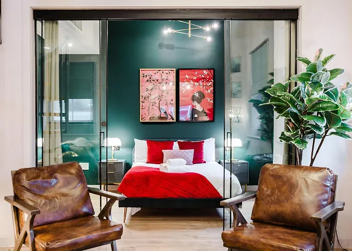 Spacious Location For Families Walk To مانشستر