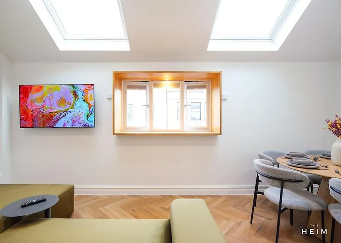 Shuttle At The Heim * Manchester