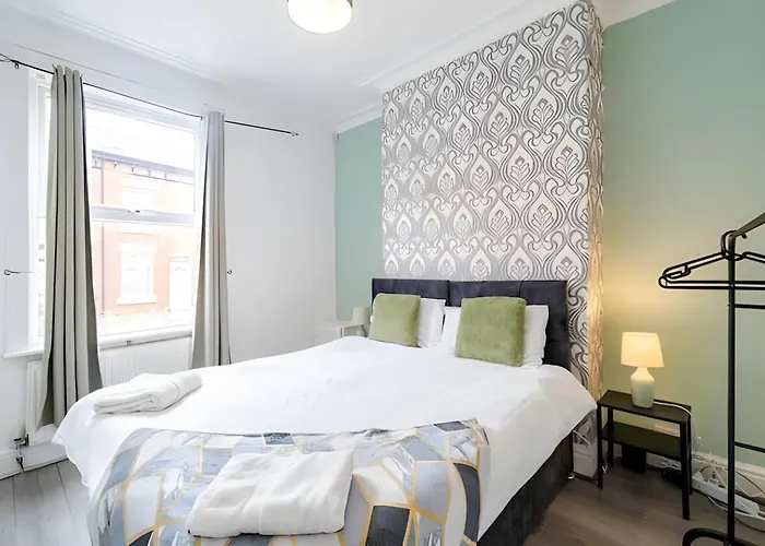 Apartamento Etihad Stadium - Spacious Stay, 5 Mins To Stadium Mánchester