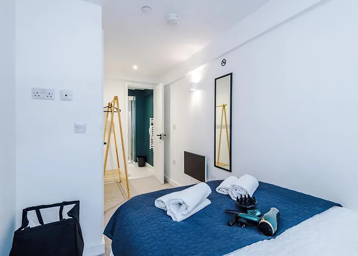 Stylish 2br 3 Baths 6 Guests