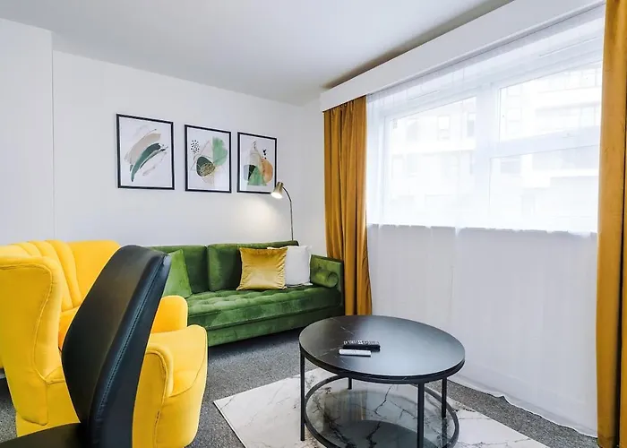 Stylish 2 Bedroom, 2 Bathroom With Free Parking Appartement *