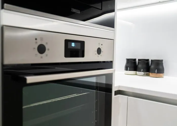 شقة High Rise In Centre With Stunning Views *