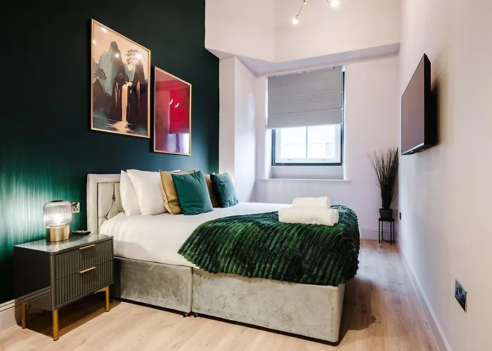 Spacious Location For Families Walk To Apartamento Mánchester