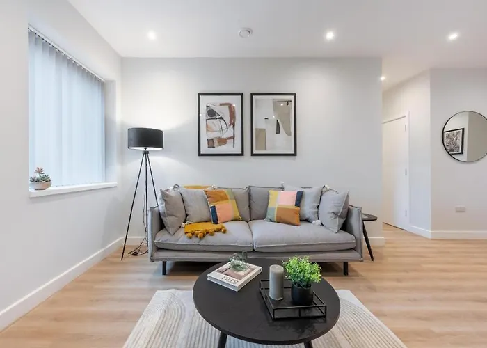 Bluebird The Claymore 아파트