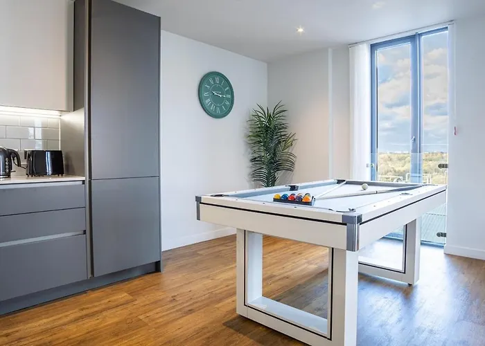 Centre Apartment, Pool Table *