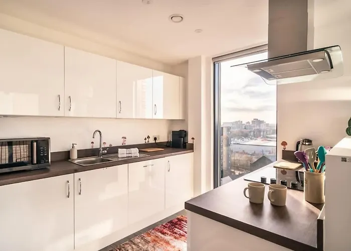 Beautiful 1 Bed - Views Appartamento *