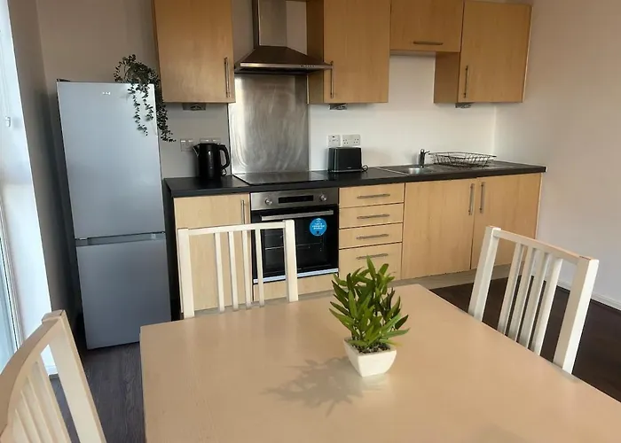 Apartman Comfortable 2-bedroom Flat Close Etihad And Coop Live Manchester