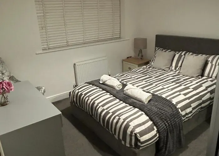 Large Centre 3bd Cosy - Etihad - Cooplive Apartamento