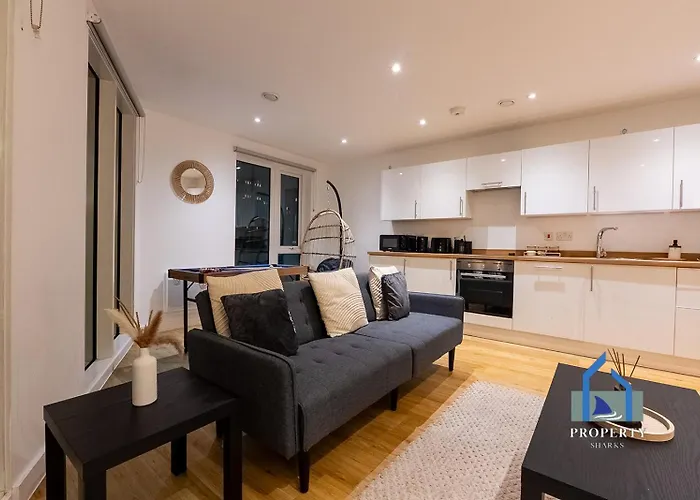 Condo-terrace-gym-games -free Secure Parking- Διαμέρισμα