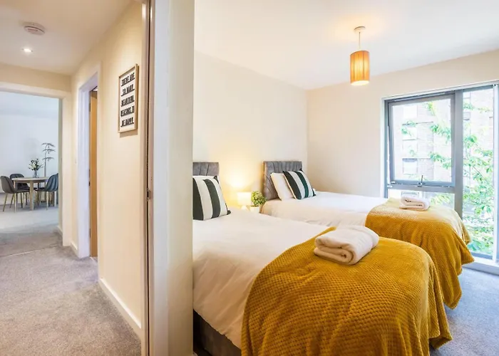 Modern Near Mediacity, Airport And Old Trafford With Secure Parking *