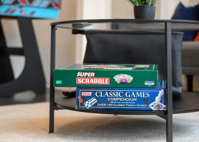 Apartamento Spacious 3 Bedroom House For Single & Group Accommodation Upto 10 Guests And Free Parking For 3 Cars