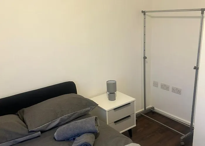 Comfortable 2-bedroom Flat Close Etihad And Coop Live * Manchester