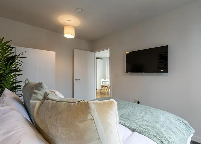 Apartment Centre, Spacious *