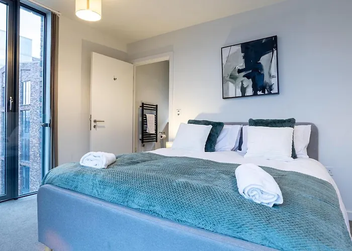 Centre Apartment, Pool Table * Manchester