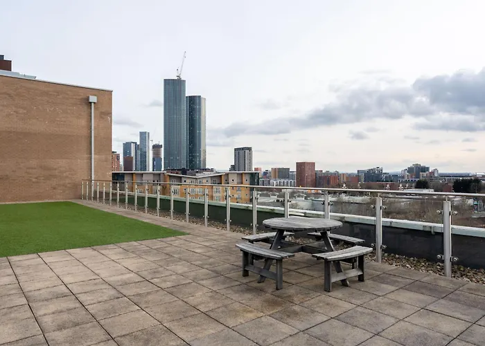 Apartment Elegant Modern One Bed Flat With Juliet Balcony