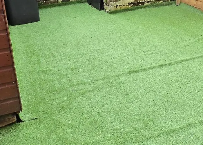 Apartment Machester Oldham Accomodation-sleeps 6 -2br Manchester