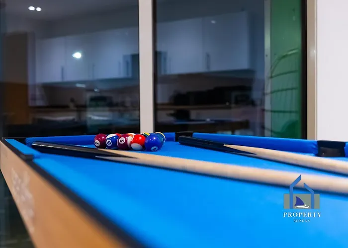 Condo-terrace-gym-games -free Secure Parking- * Manchester