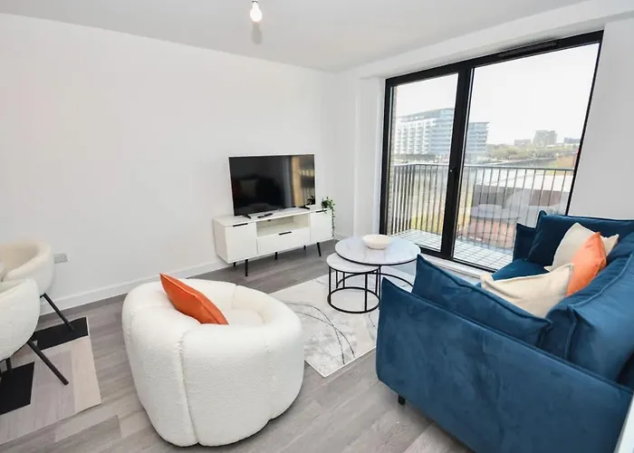 Modern 2 Bedroom In W Balcony Lägenhet Manchester