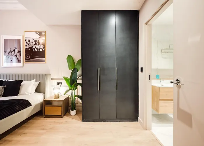 Apartment Walk To Chinatown &theatres