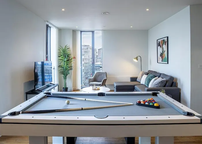 Centre Apartment, Pool Table Manchester