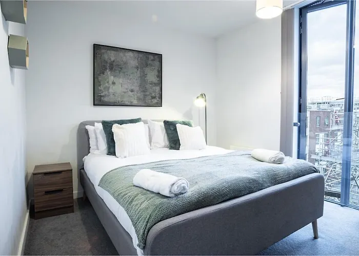 Centre Apartment, Pool Table