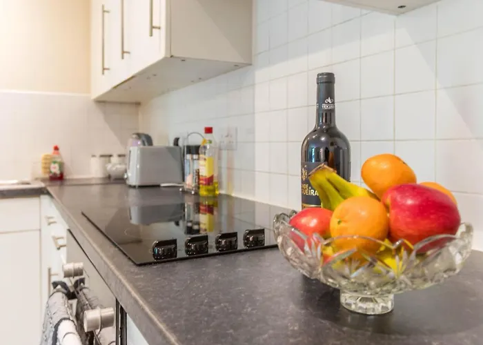 Apartament Modern Near Mediacity, Airport And Old Trafford With Secure Parking Manchester