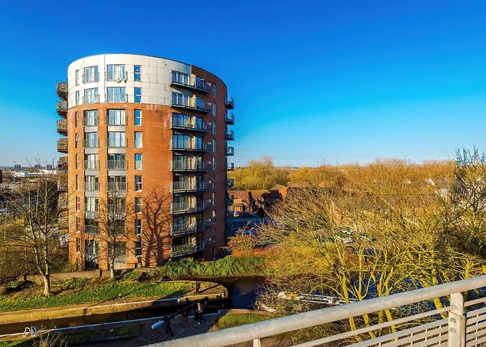 Stylish Mcr 1br Etihad Coop Live Parking Apartamento