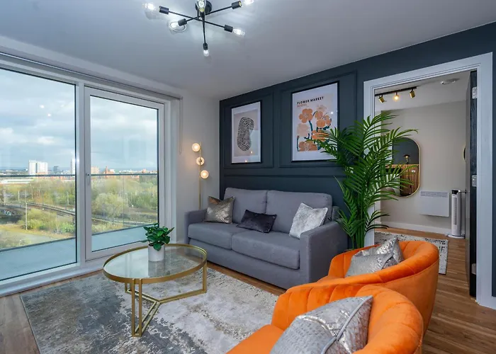 Apartamento Luxury Waterfront 2br - Free Gym Access & Parking