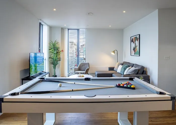 Centre Apartment, Pool Table Apartment