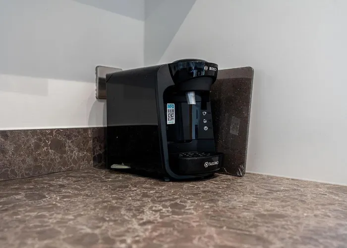 Elegant Modern One Bed Flat With Juliet Balcony Apartment