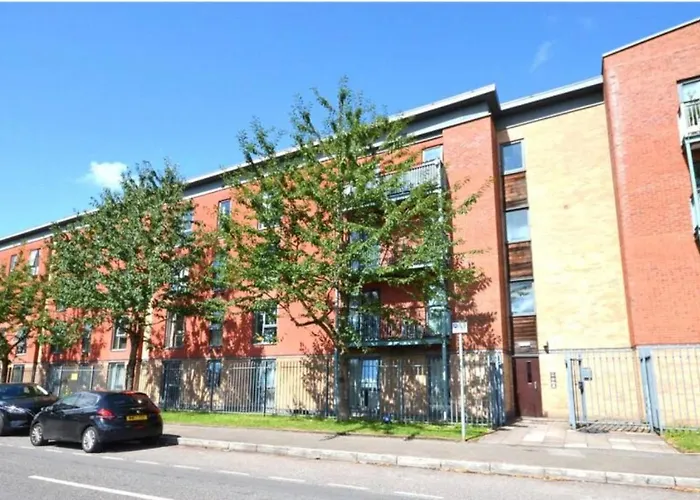 Modern Near Mediacity, Airport And Old Trafford With Secure Parking *