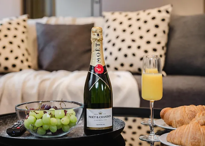 شقة Walk To Chinatown &theatres